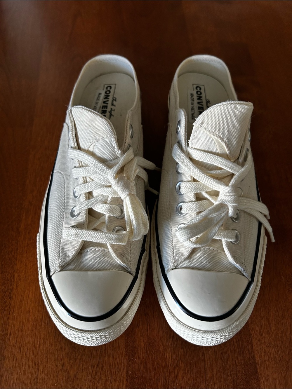 NWOT Converse Low Top Slip On Canvas Sneakers in White with Black Trim